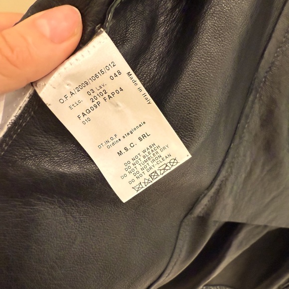 LIKE NEW Giorgio Armani Leather embossed coat size small - Picture 6 of 6